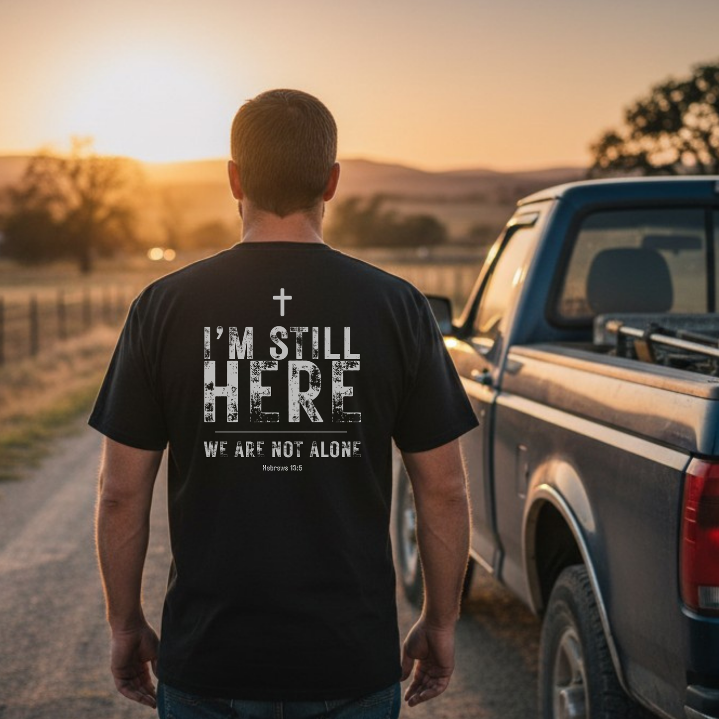 I'm Still Here - T-Shirt - Black